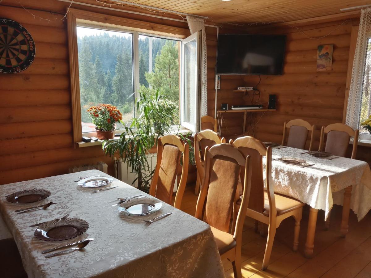 Hotel Мала Одеса Yablunytsya Esterno foto