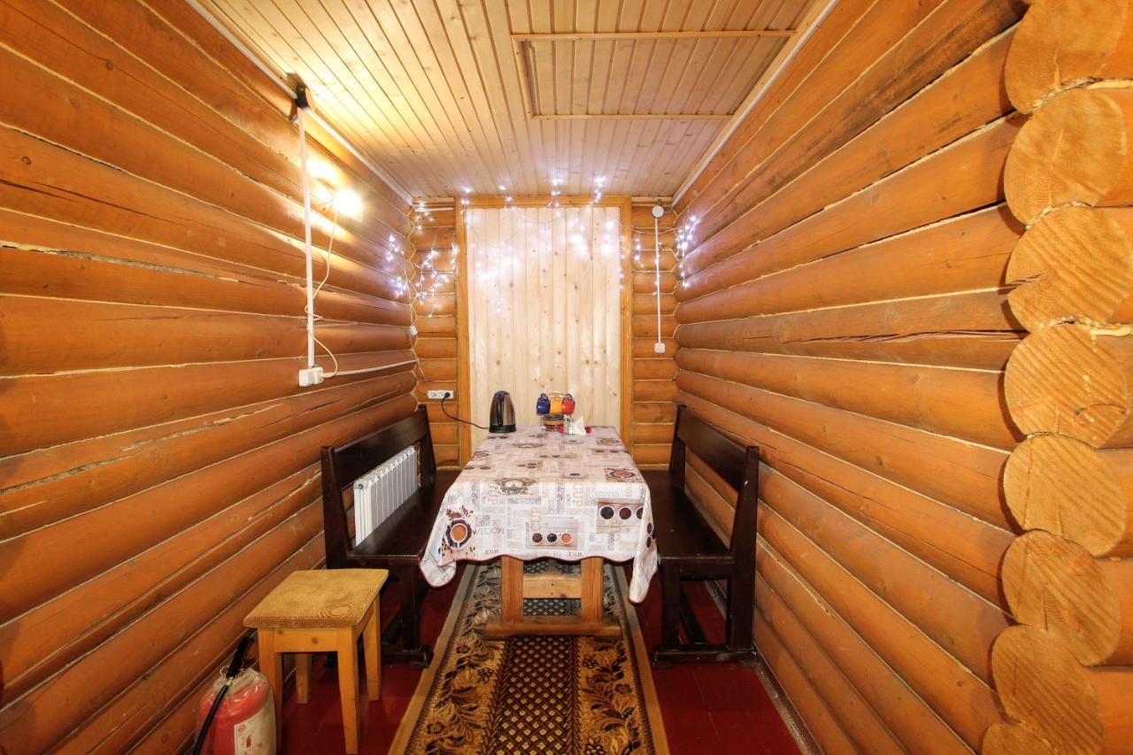 Hotel Мала Одеса Yablunytsya Esterno foto