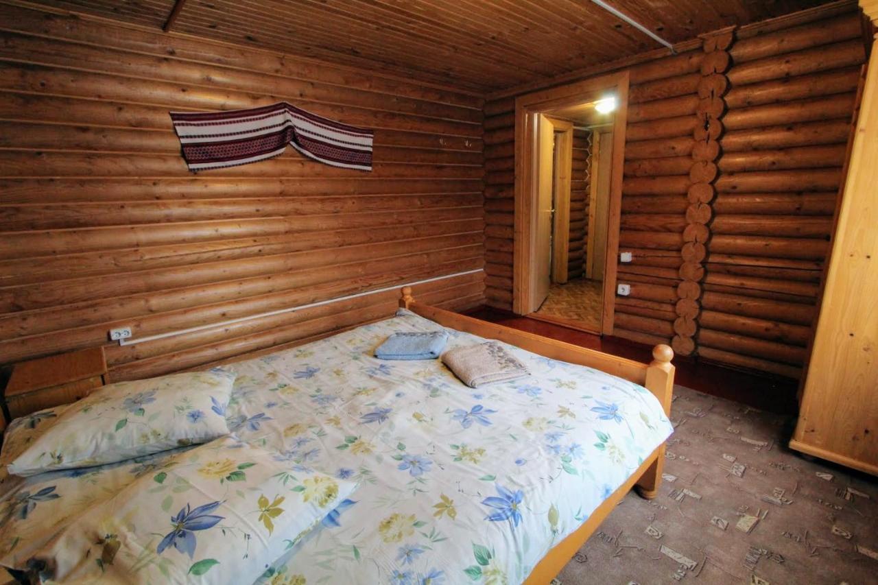 Hotel Мала Одеса Yablunytsya Esterno foto