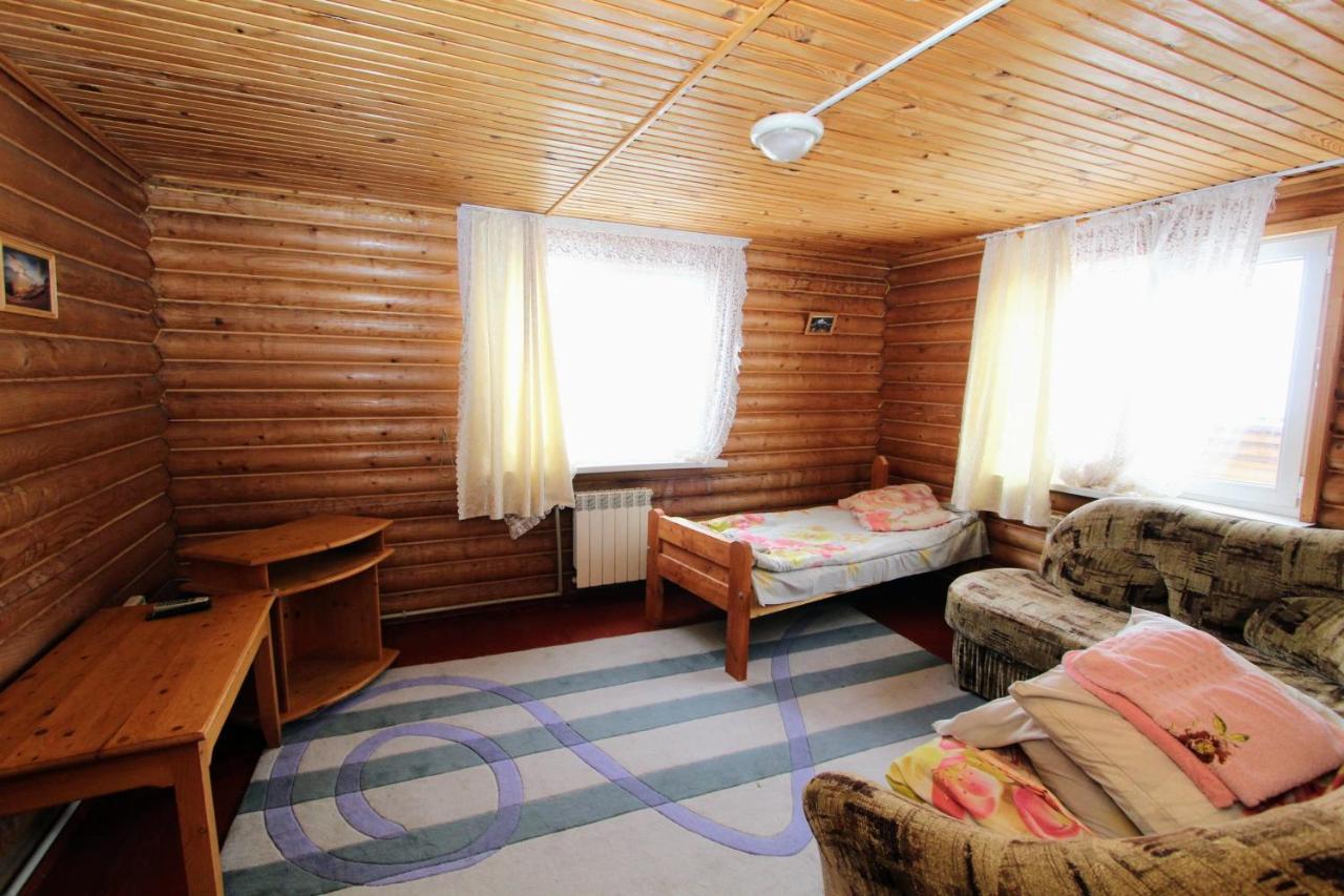 Hotel Мала Одеса Yablunytsya Esterno foto